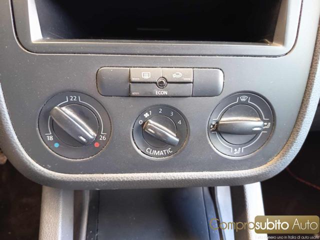 VOLKSWAGEN Golf 1.6 16V FSI 5p. Sportline