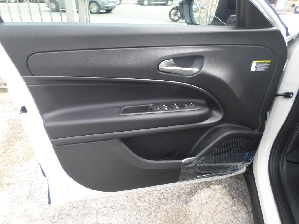 Jeep Avenger 1.2 Turbo 100 CV MHEV Summit