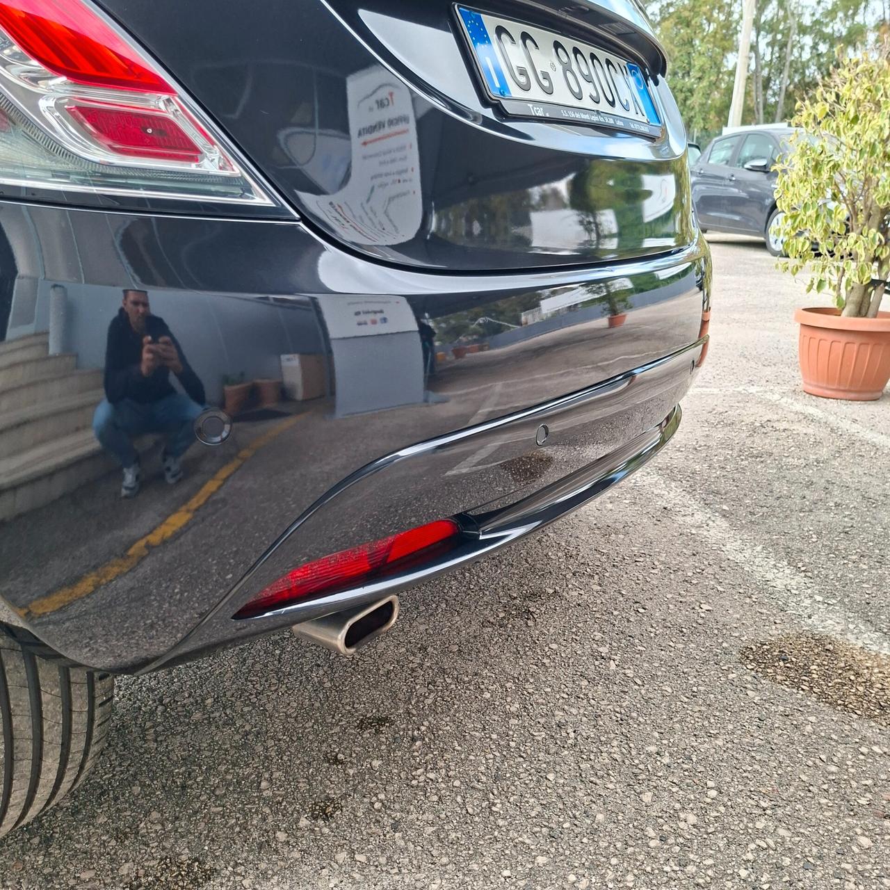 Lancia Ypsilon 1.0 Bz 70 Cv Hybrid Gold