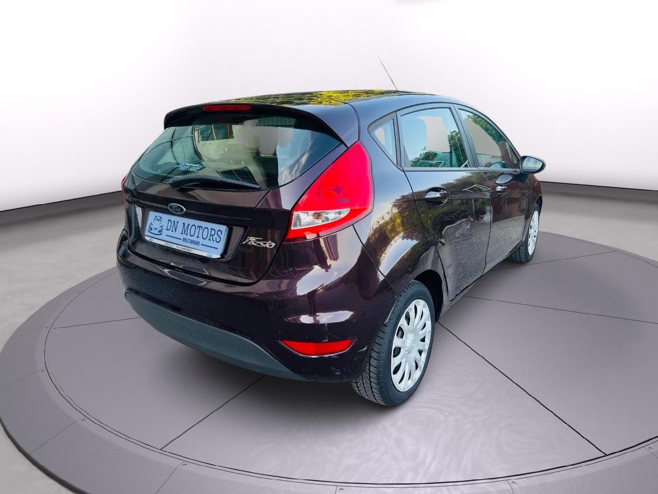 Ford Fiesta 1.2 benzina 2009 neo patentati