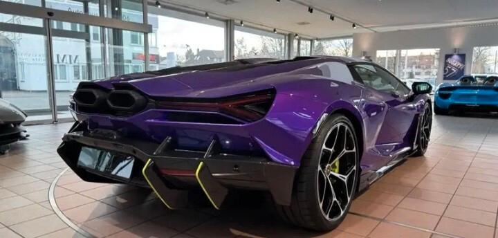 Lamborghini Revuelto nuovo carbon line 1016 CV. Garanzia casa madre