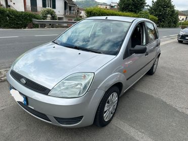 Ford Fiesta 1.4 TDCi 5p. gancio traino . distribuzione . frizione. tagliando . freni . garanzia