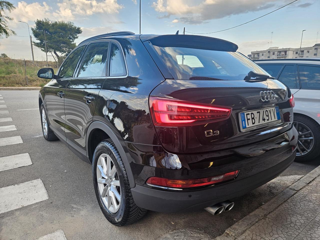 Audi Q3 2.0 TDI 120cv 88kw FULLOPTIONAL
