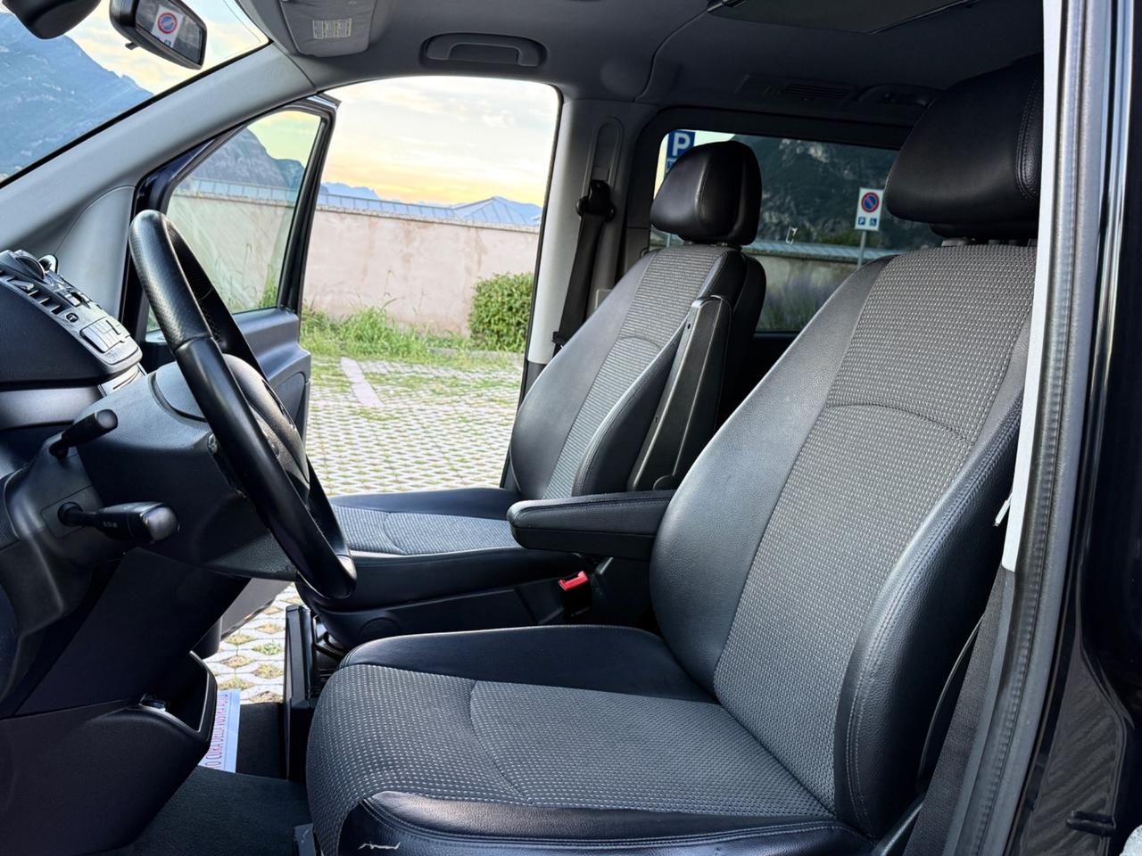 Mercedes Viano 3.0 CDI V6 224cv Avantgarde L 8 posti