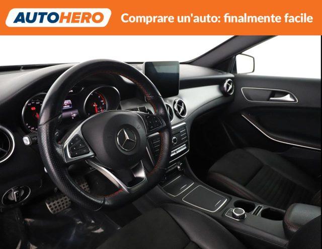 MERCEDES-BENZ GLA 200 d Automatic Premium