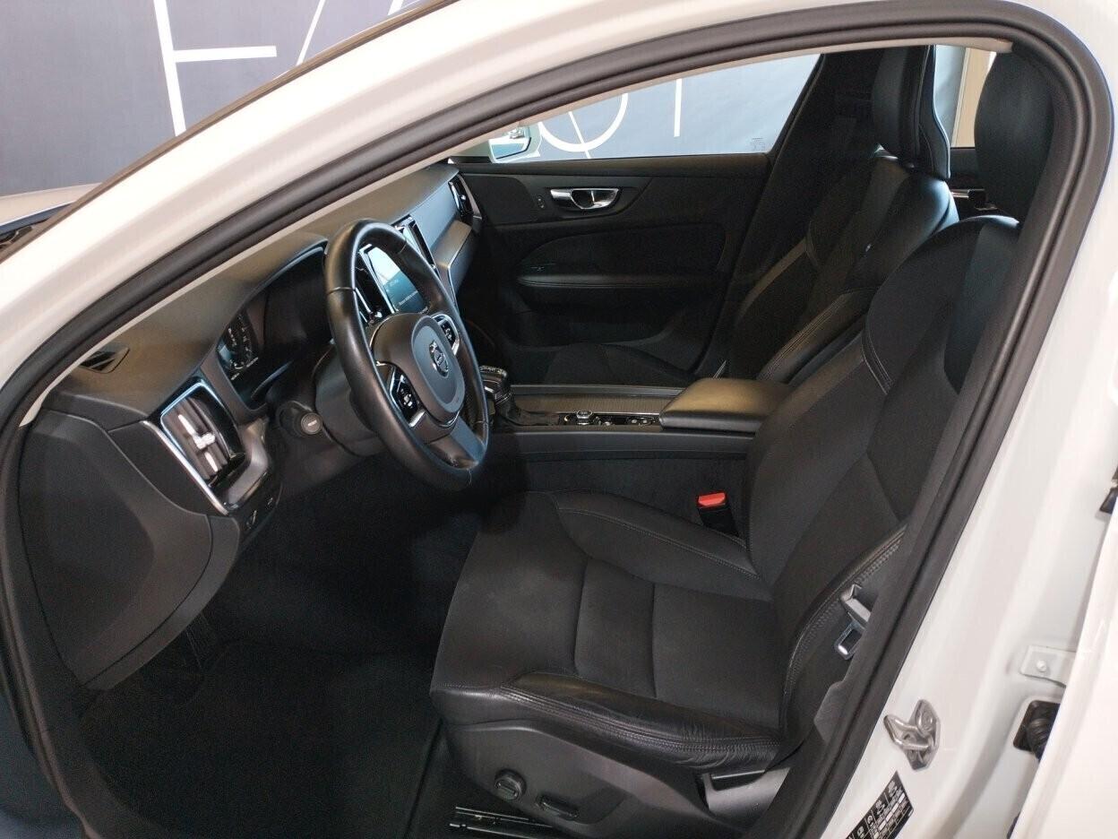 Volvo V60 Cross Country 2.0 d4 Business Plus awd geartronic my20