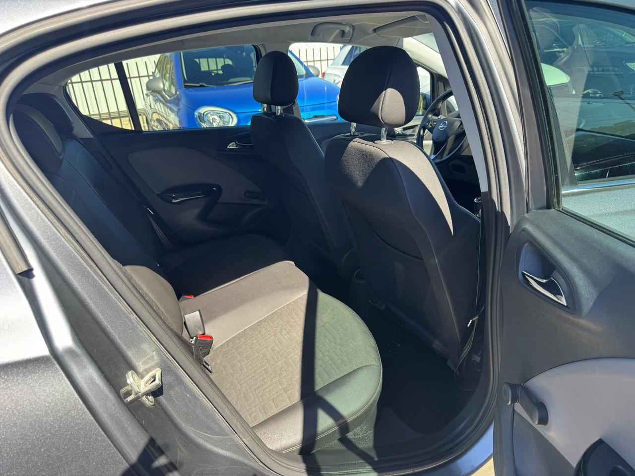 Opel Corsa 1.2 69CV COSMO/CAR PLAY/69.000km