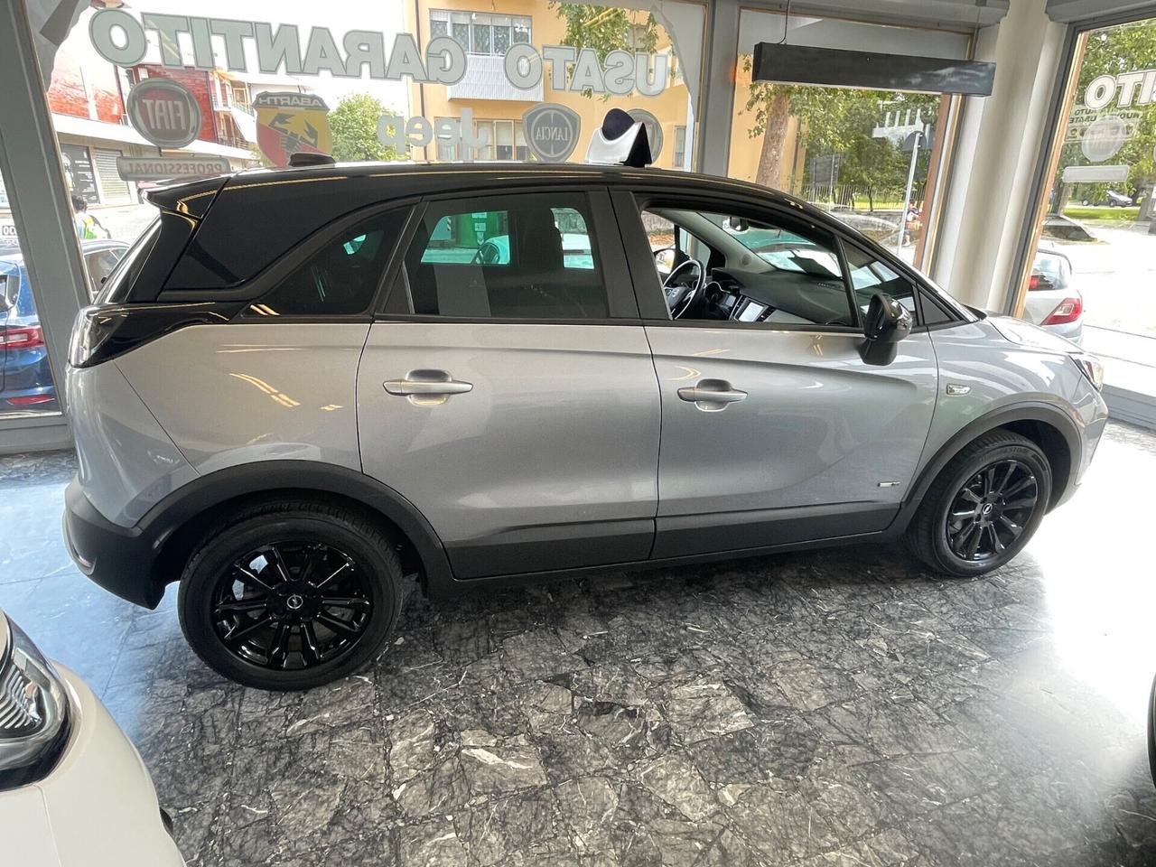 Opel Crossland 1.2 12V Blitz Edition