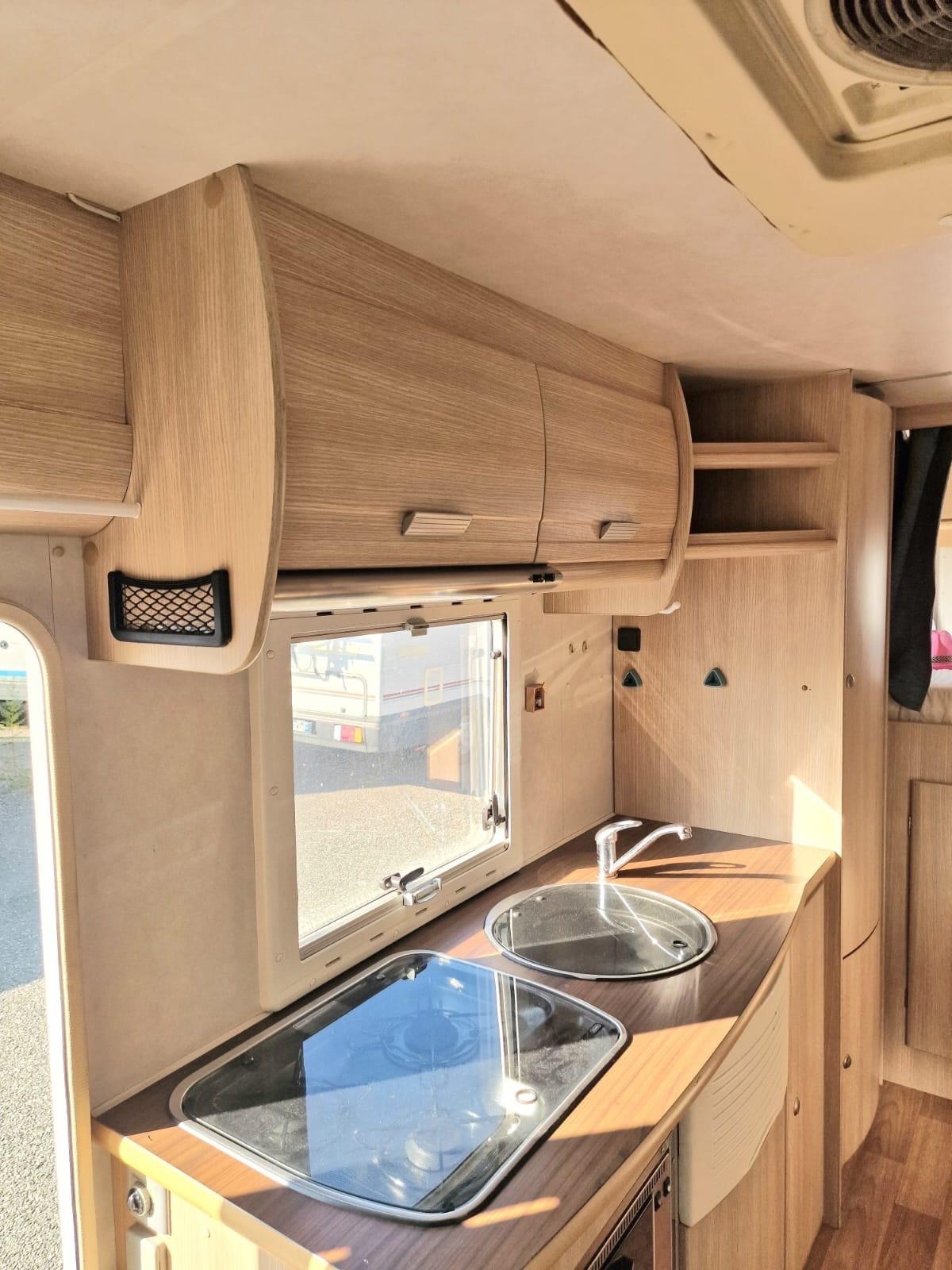 Rimor sailor semi integrale del 2006 in saldo 840