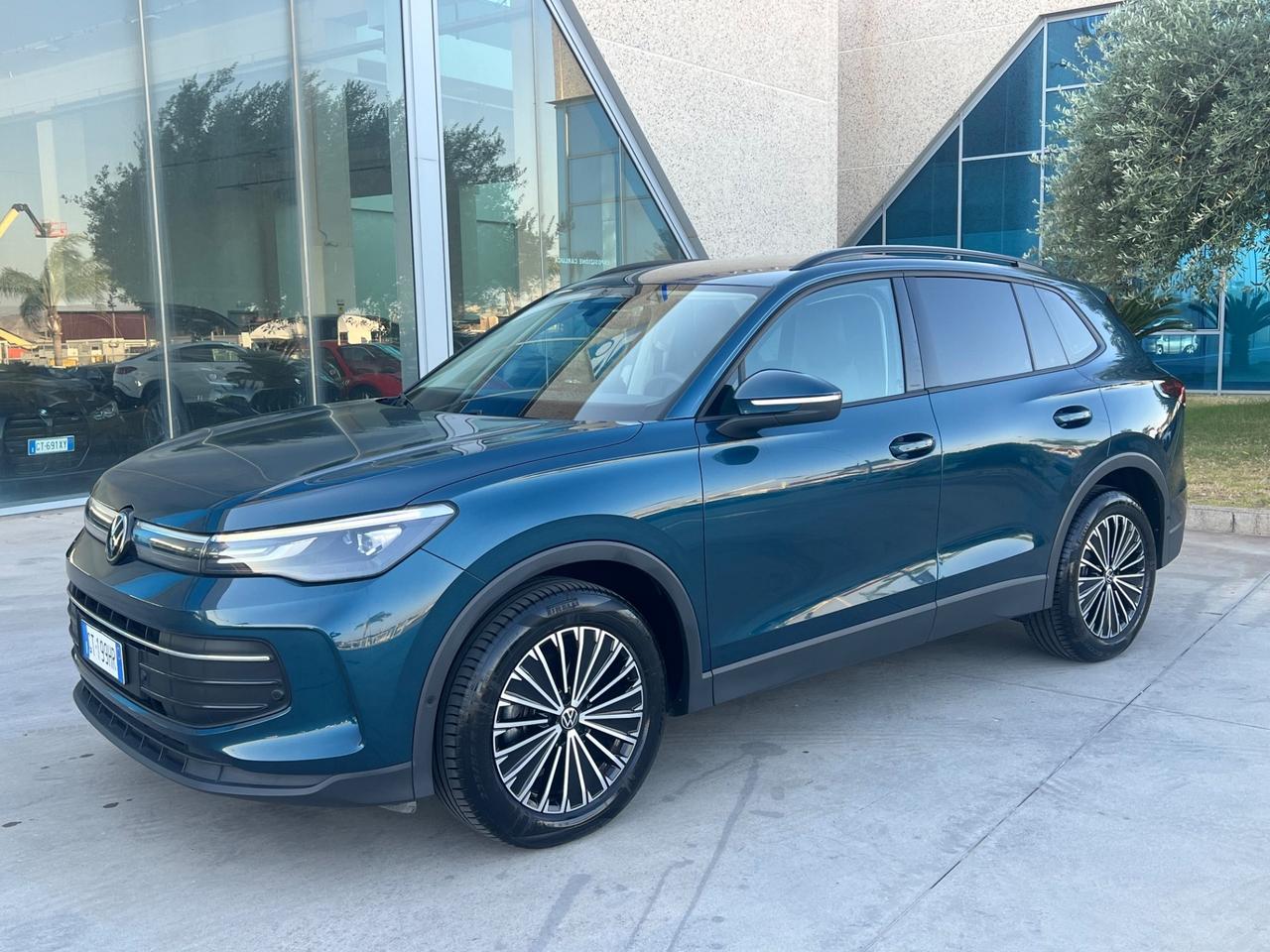 Volkswagen Tiguan 1.5 eTSI 150 CV ACT DSG Elegance - possibilità noleggio no scoring