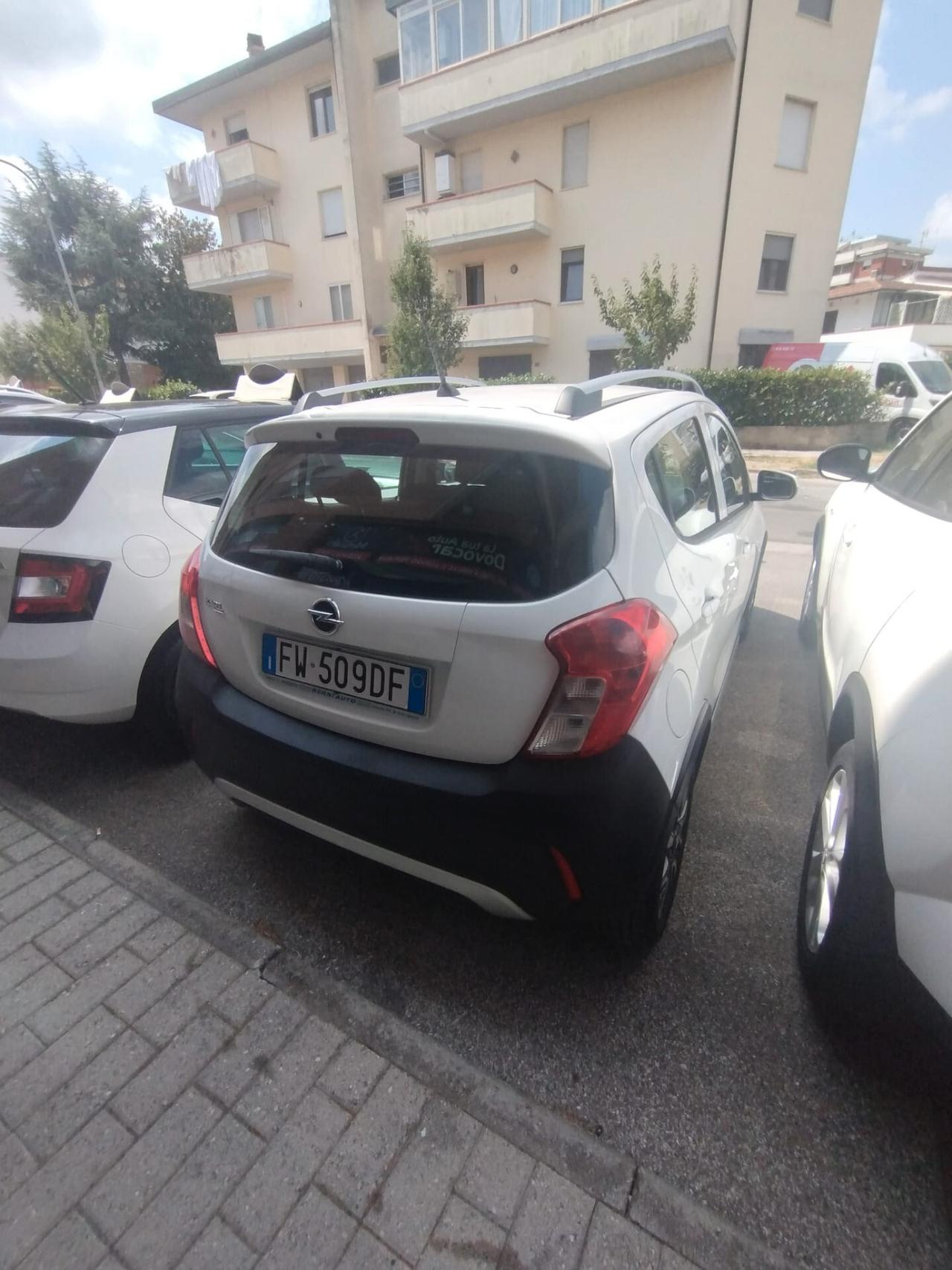 Opel Karl Rocks 1.0 73 CV