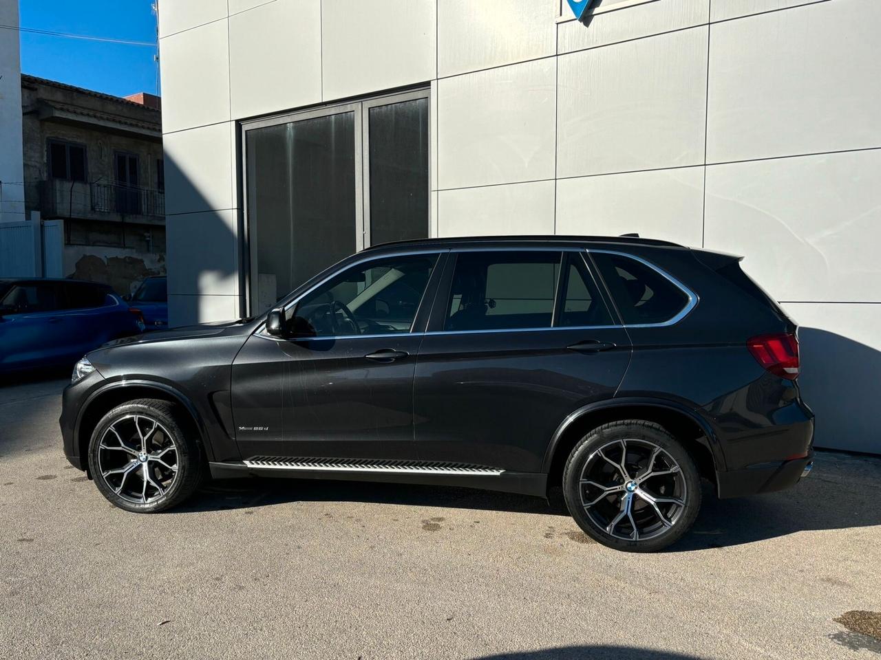 BMW X5 xdrive25d 218cv auto