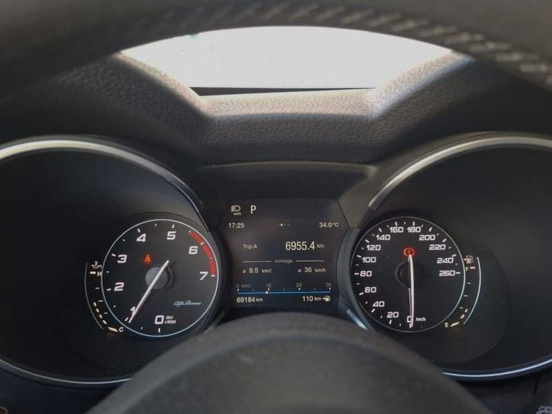 Alfa Romeo Stelvio 2.0 T EXECUTIVE Q4 280CV AUTO