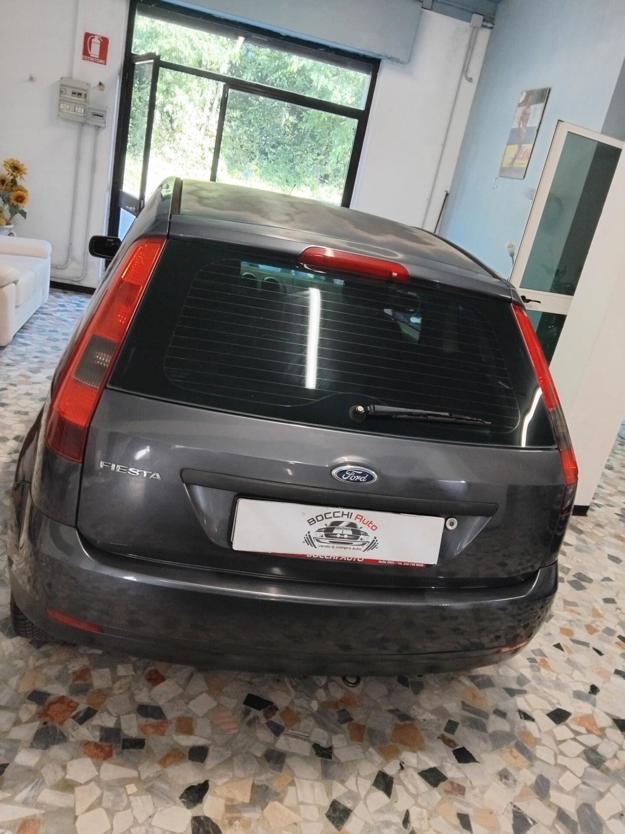 Ford Fiesta 1.2 16V 3p. Ambiente