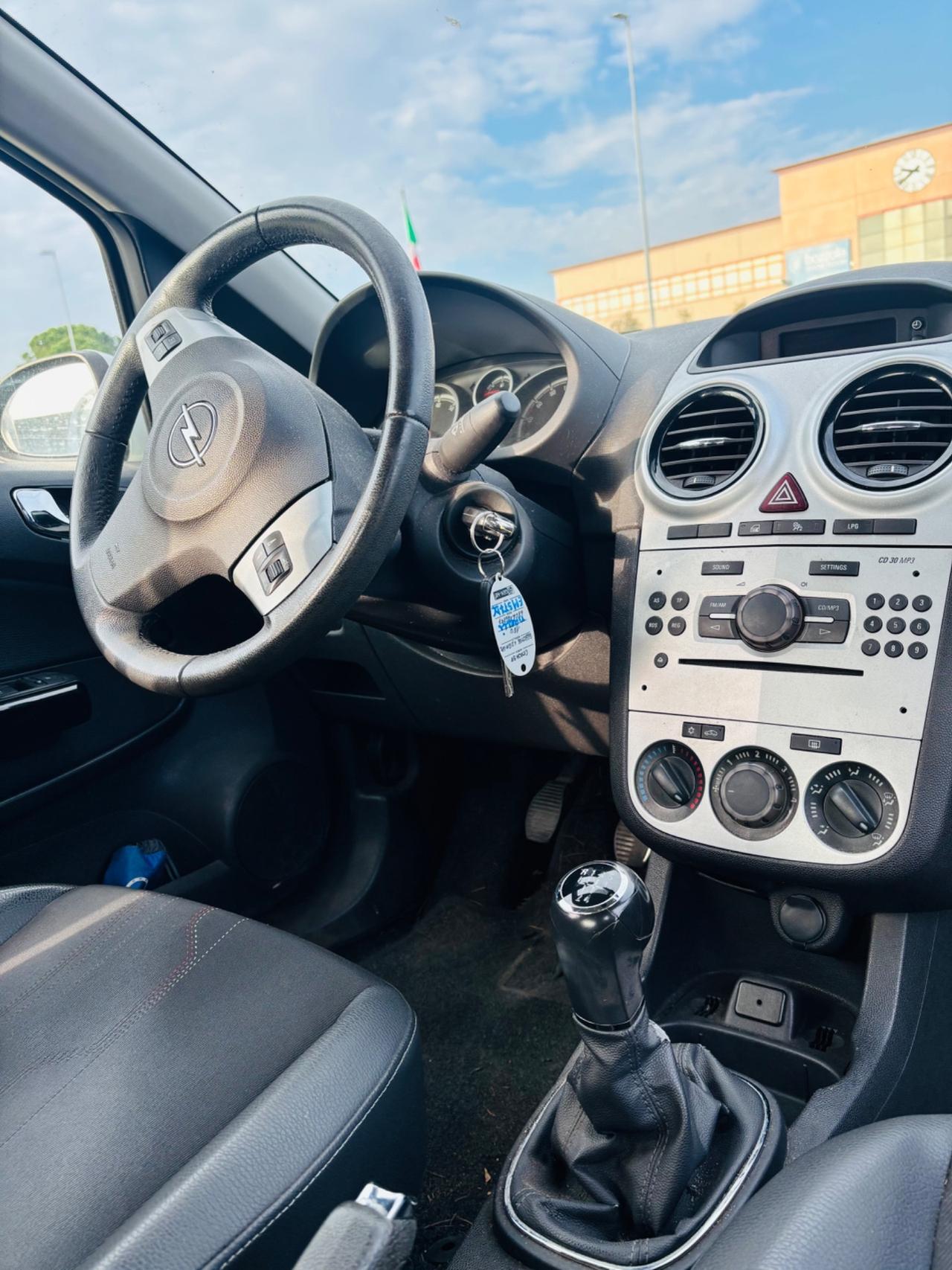 Opel Corsa 1.2 85CV 5 porte GPL-TECH Elective