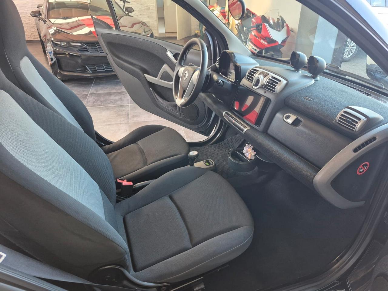 Smart ForTwo 1000 62 kW coupé passion