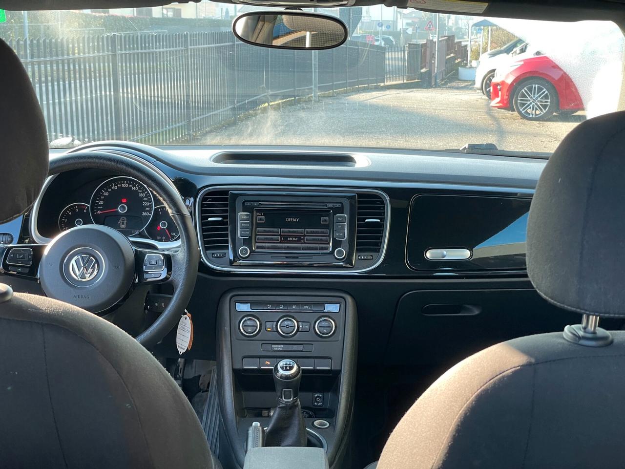 Volkswagen Maggiolino 1.6 TDI Design