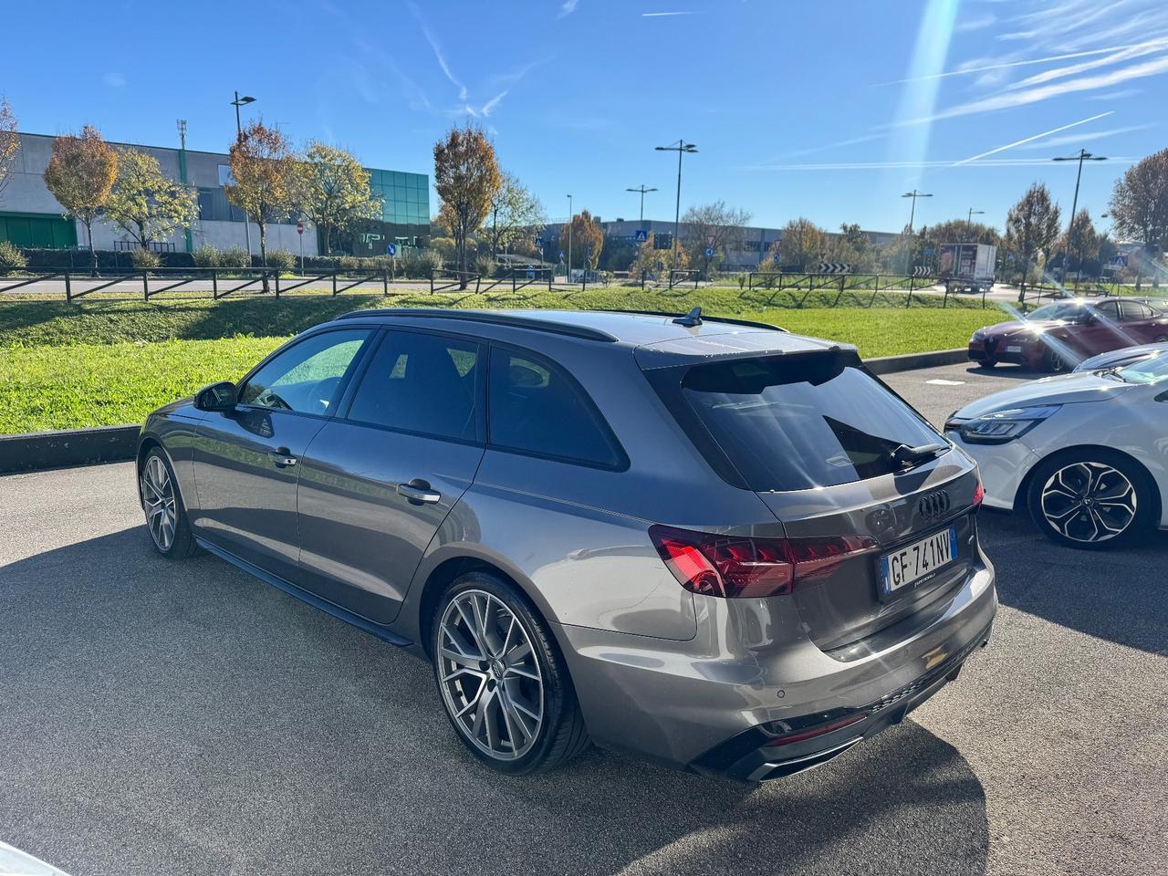 Audi A4 Avant 40 TDI quattro S tronic line edition