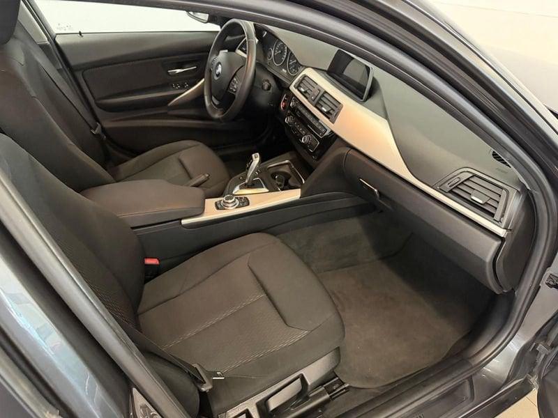 BMW Serie 3 318d Business Adv. Aut.