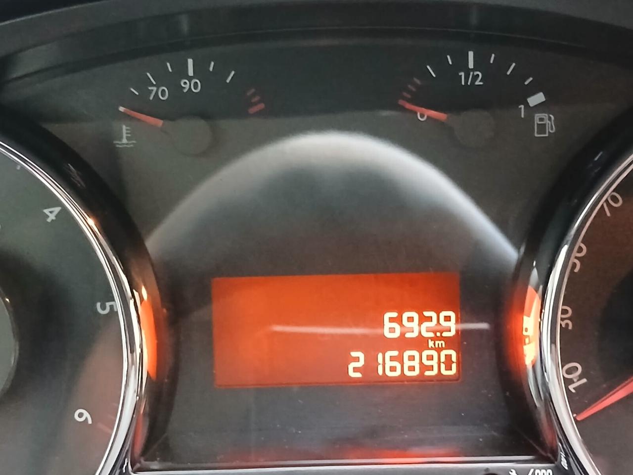 Peugeot 3008 1.6 HDi 110CV Business