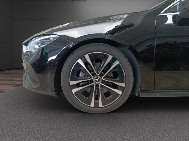 MERCEDES-BENZ CLA 180 d Automatic Shooting Brake Progressive Advanced