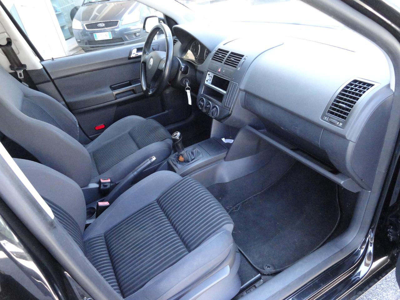 Volkswagen Polo 1.9/101CV TDI 5p. Sportline