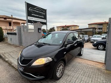 LANCIA YPSILON - NEOPATENTATI - 2 UNITà DISP
