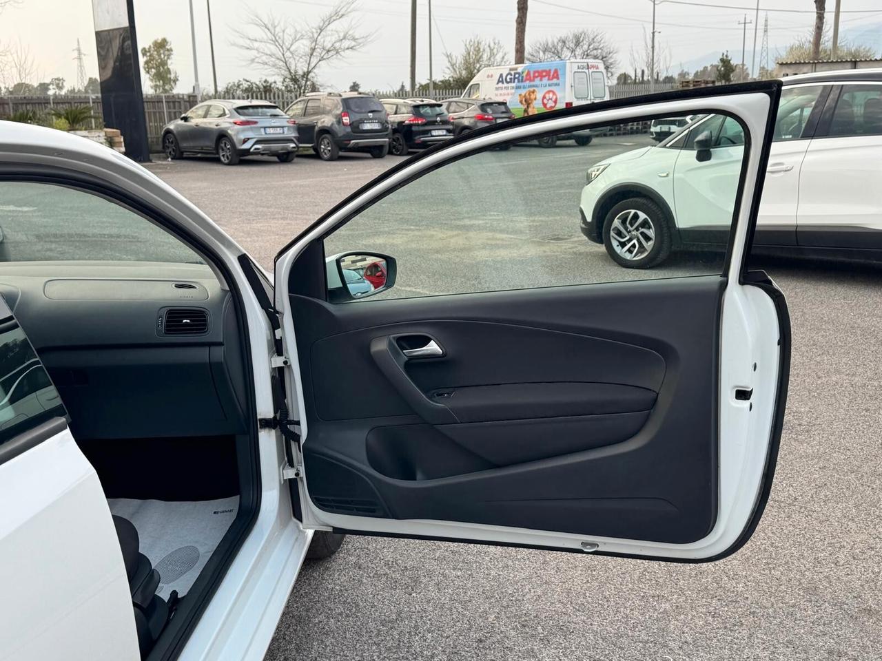 Volkswagen Polo 1.0 MPI (BENZ) 60CV TRENDLINE 2014