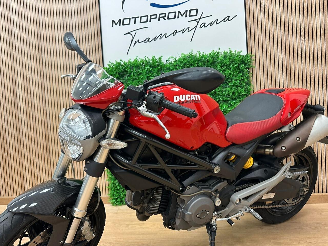 DUCATI MONSTER 696 - 2010 DA 79€ AL MESE