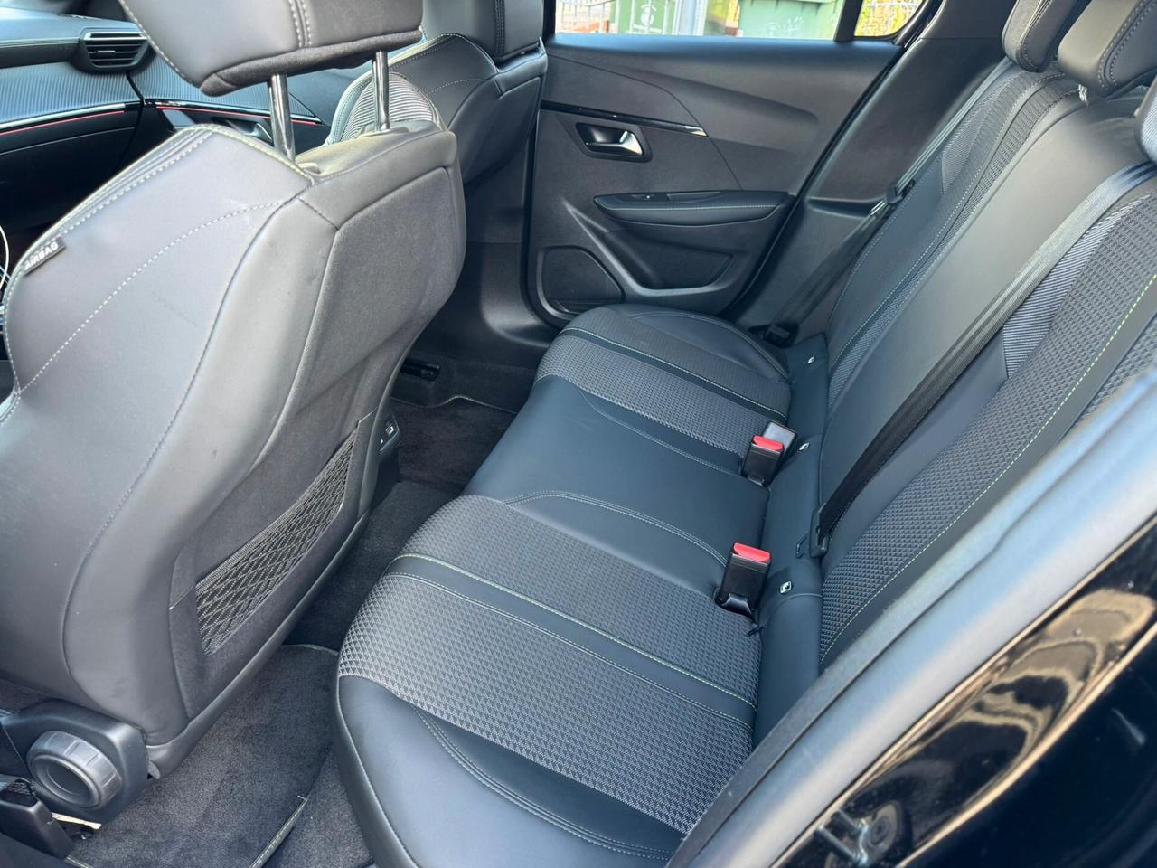 Peugeot 208 100cv Automatica GT