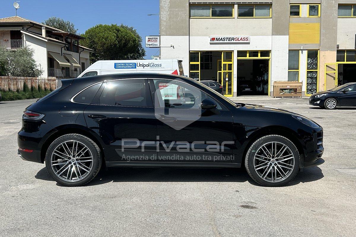 PORSCHE Macan 2.0