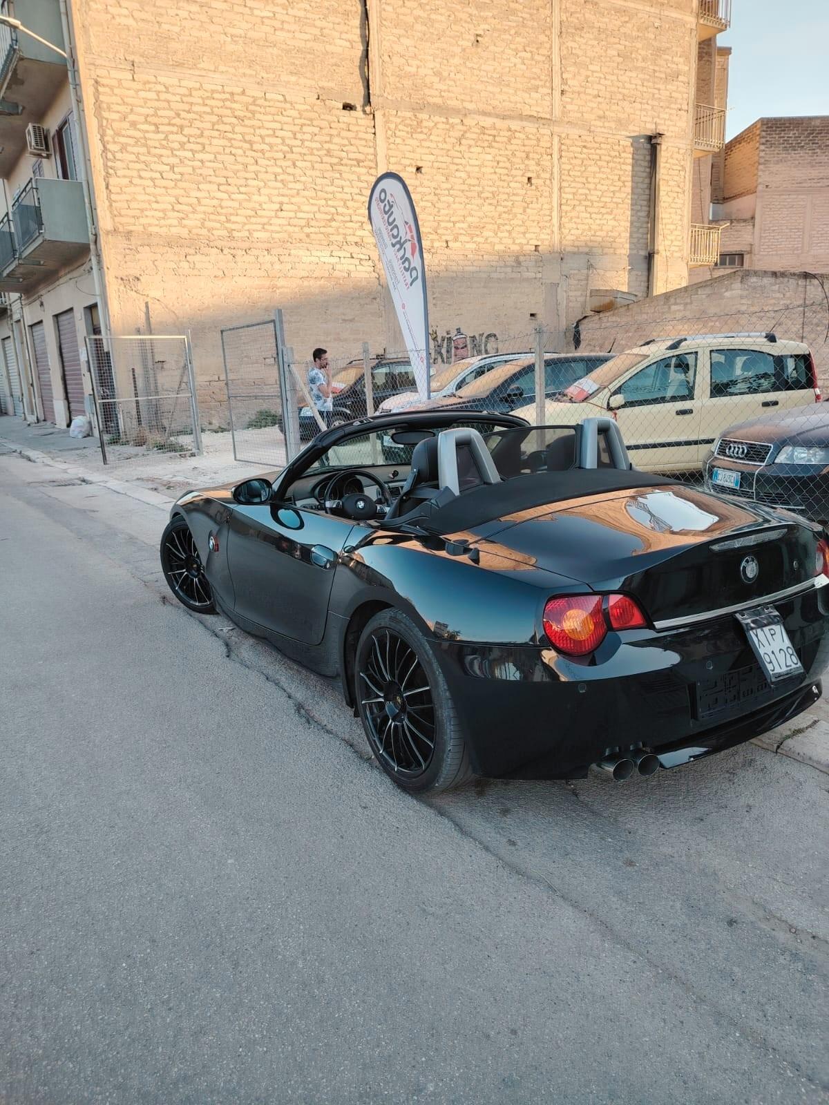 Bmw Z4 2.2i cat Roadster 170 cv anno 2005