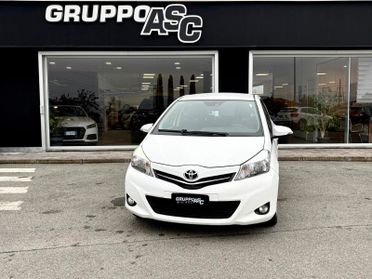 Toyota Yaris 5 Porte 1.0 BENZ 69 CV ADATTA A NEOPATENTATI