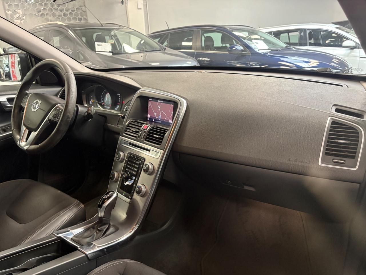 Volvo XC 60 XC60 D3 Geartronic R-design