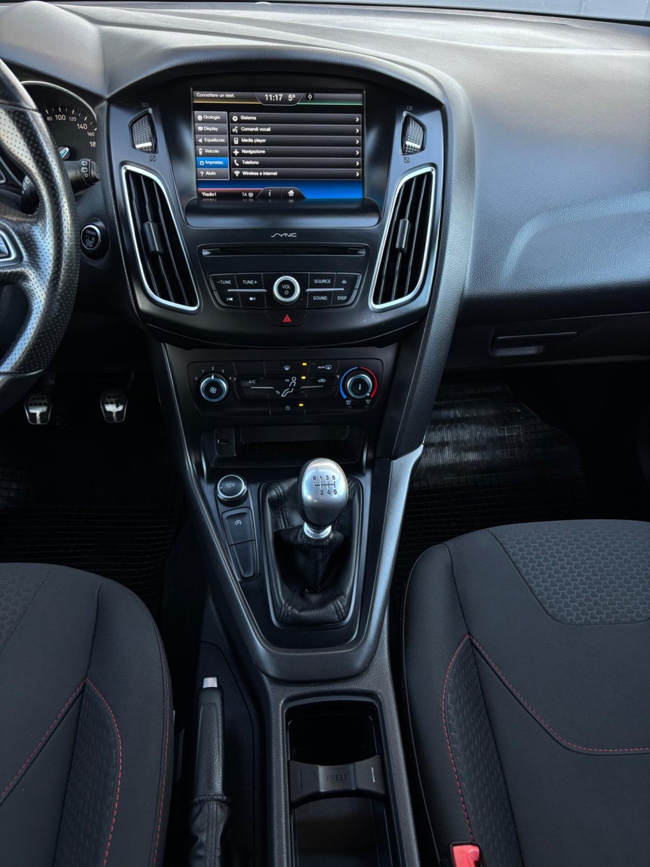 Ford Focus 1.5 TDCi ST Line. EURO 6B. Garanzia