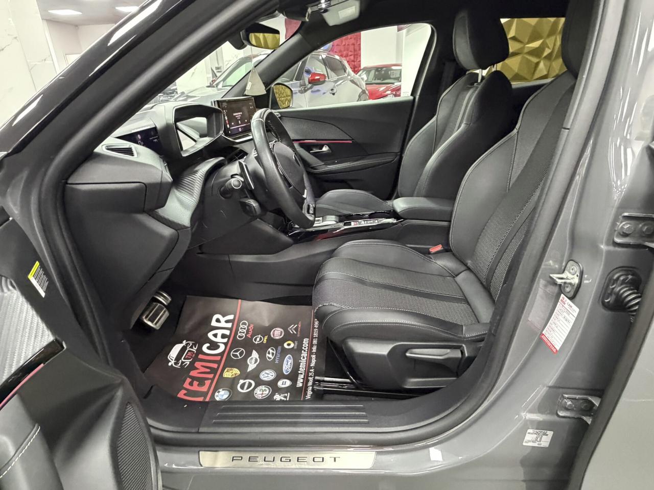 Peugeot 2008 BlueHDi 130 S&S EAT8 GT