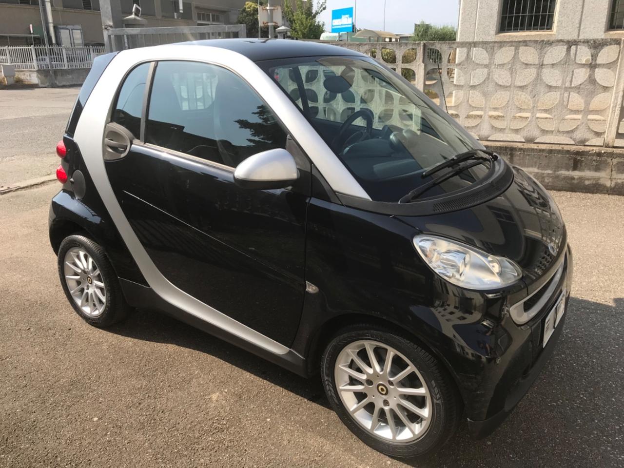 Smart ForTwo 1000 52 kW coup&eacute; passion