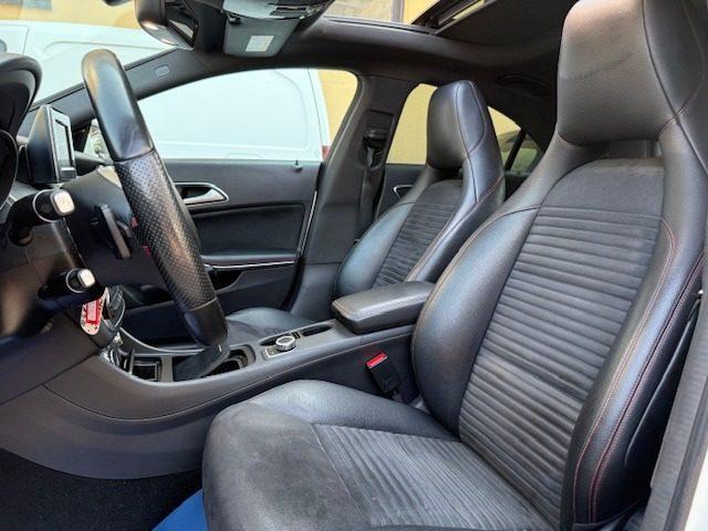 MERCEDES-BENZ CLA 200 CDI Automatic Premium TETTO PANORAMICO