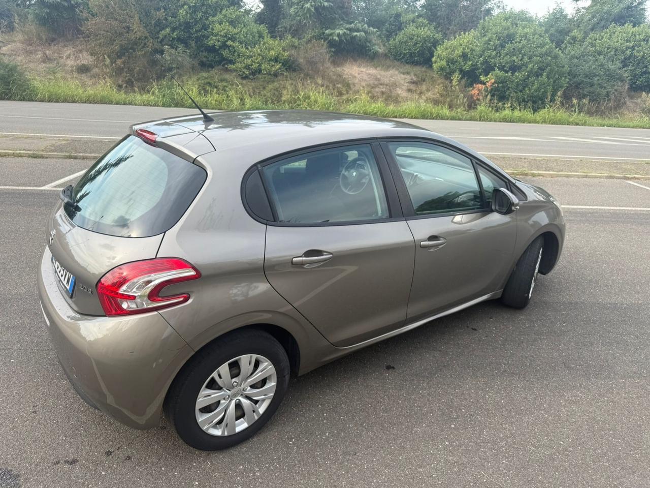PEUGEOT 208 1.4 DIESEL EURO 5B NEOPATENTATI