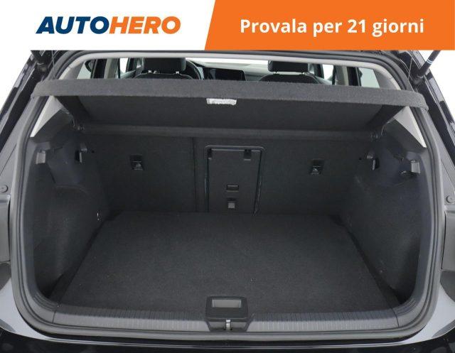 VOLKSWAGEN Golf 1.0 eTSI EVO DSG Life