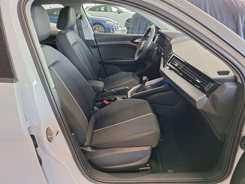 Audi A1 A1 allstreet 30 1.0 tfsi Identity Contrast 116cv s tronic