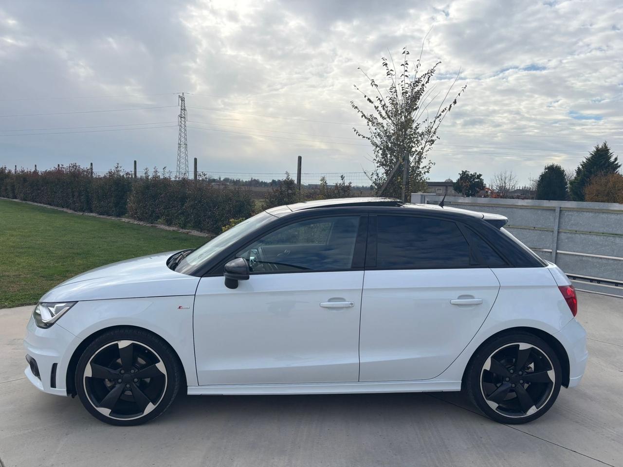 Audi A1 SPB 1.6 TDI S tronic S line edition