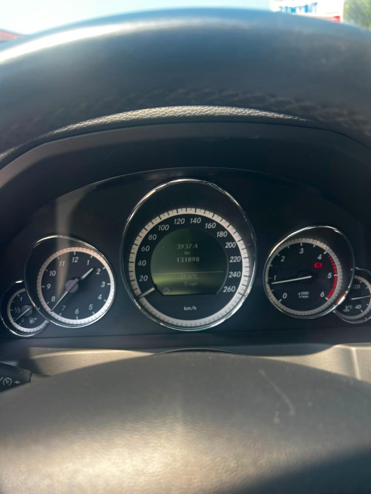 Mercedes-benz E 250 220 CDI BlueEFFICIENCY Avantgarde