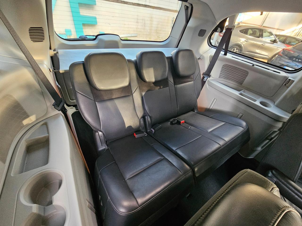 Chrysler Grand Voyager 2.8 CRD DPF Limited Stowngo