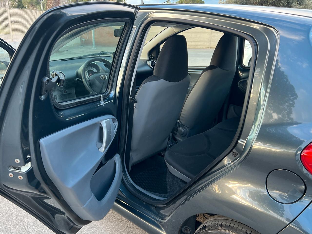 Toyota Aygo 1.0 Now TAGLIANDATA CON GARANZIA