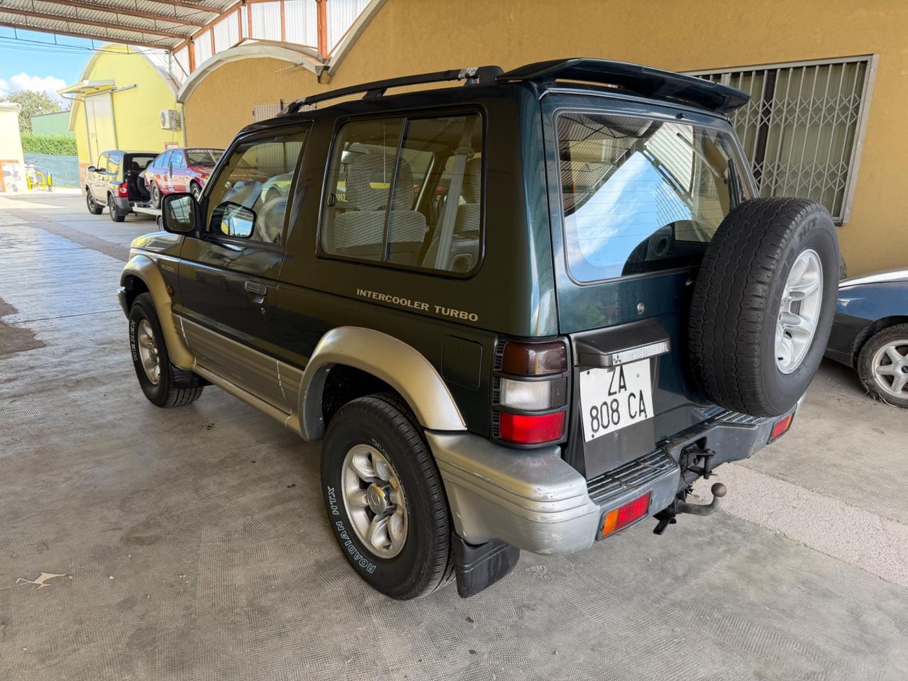 Mitsubishi Pajero 2.5 TDI GLS 3 porte Gancio T.