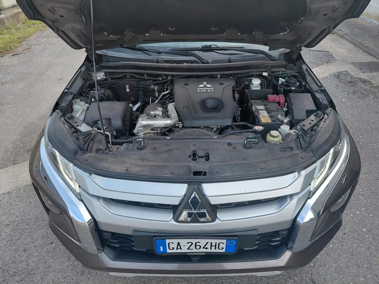 Mitsubishi L200 2.3d D.cab UNICO PROPRIETARIO