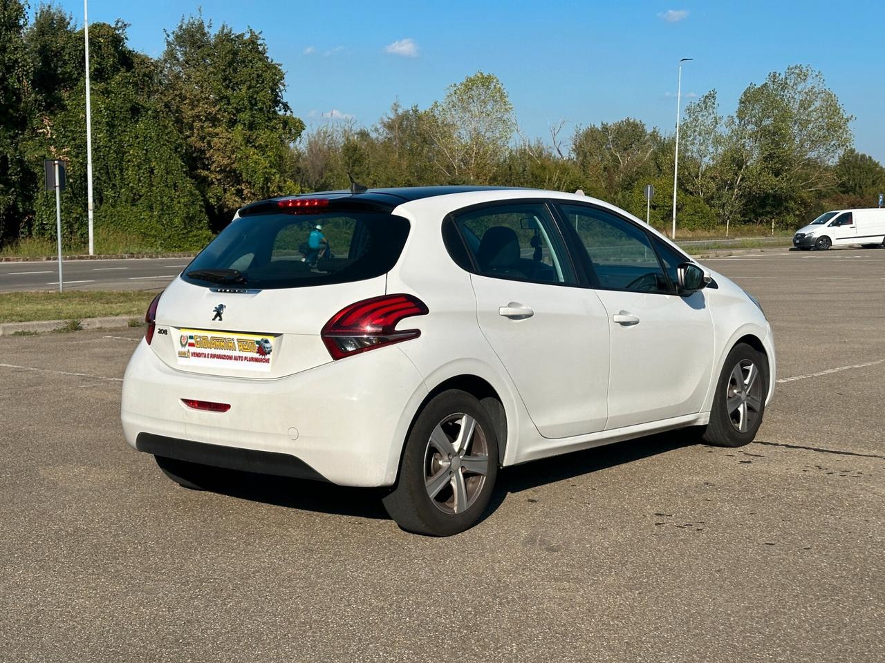 Peugeot 208 BlueHDi 100 S&S 5 porte GT Line