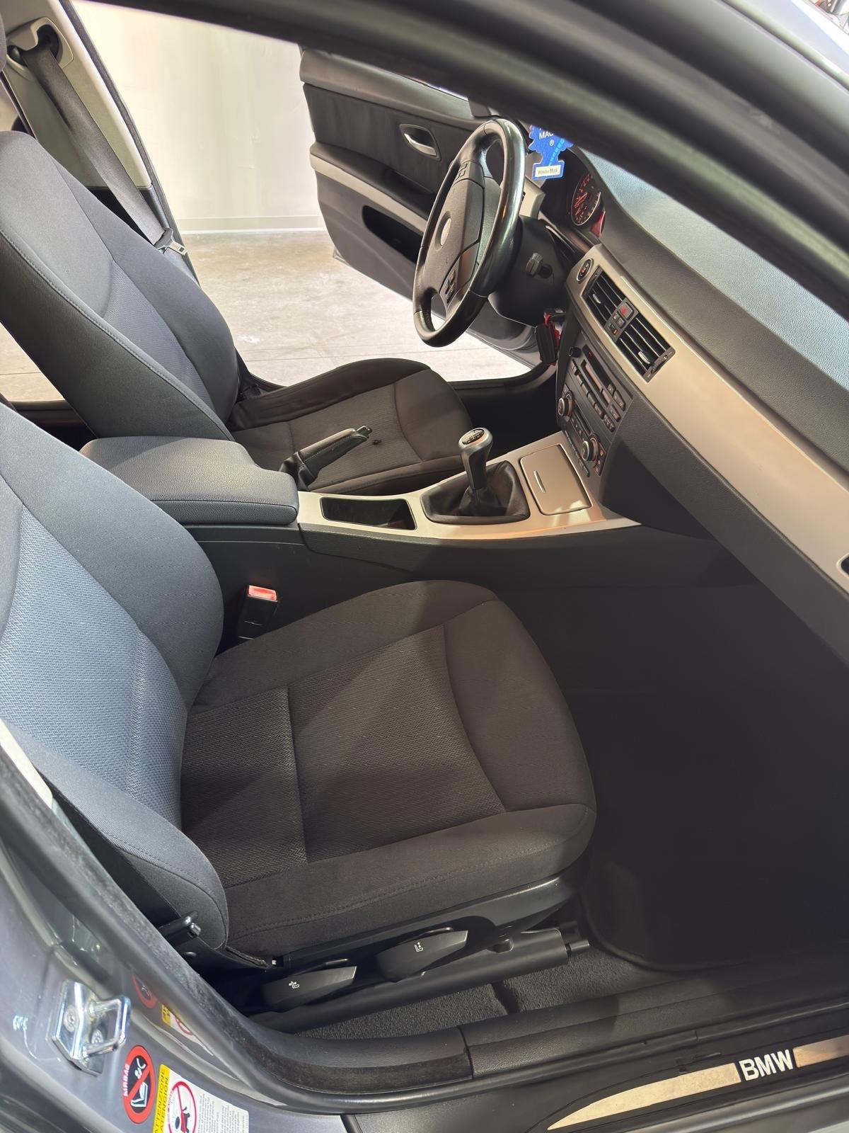 Bmw 318 318d 2.0 143CV cat Touring MSport