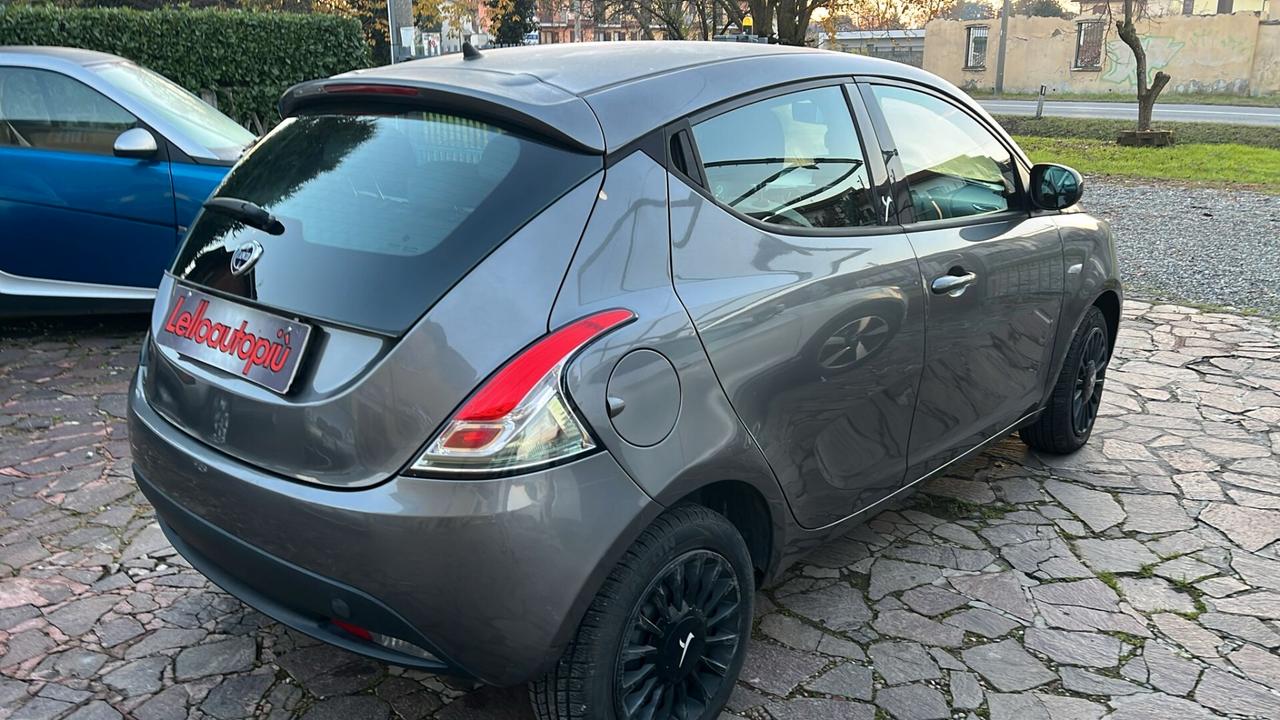 Lancia Ypsilon 1.2 69 CV 5 porte GPL Ecochic Gold